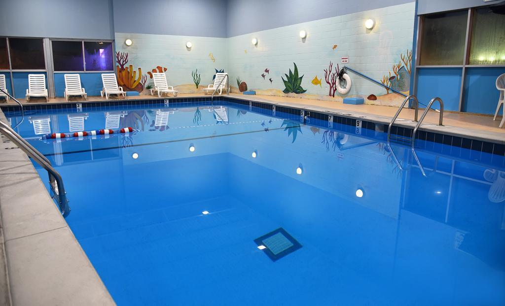 Quality Inn & Suites Near I-480 And I-29 カウンシルブラフス エクステリア 写真