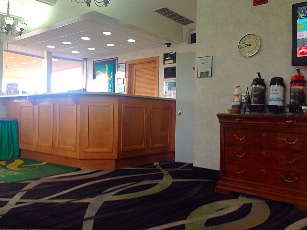 Quality Inn & Suites Near I-480 And I-29 カウンシルブラフス エクステリア 写真
